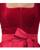 Samtdirndl Mona in Rot mit Puffarm