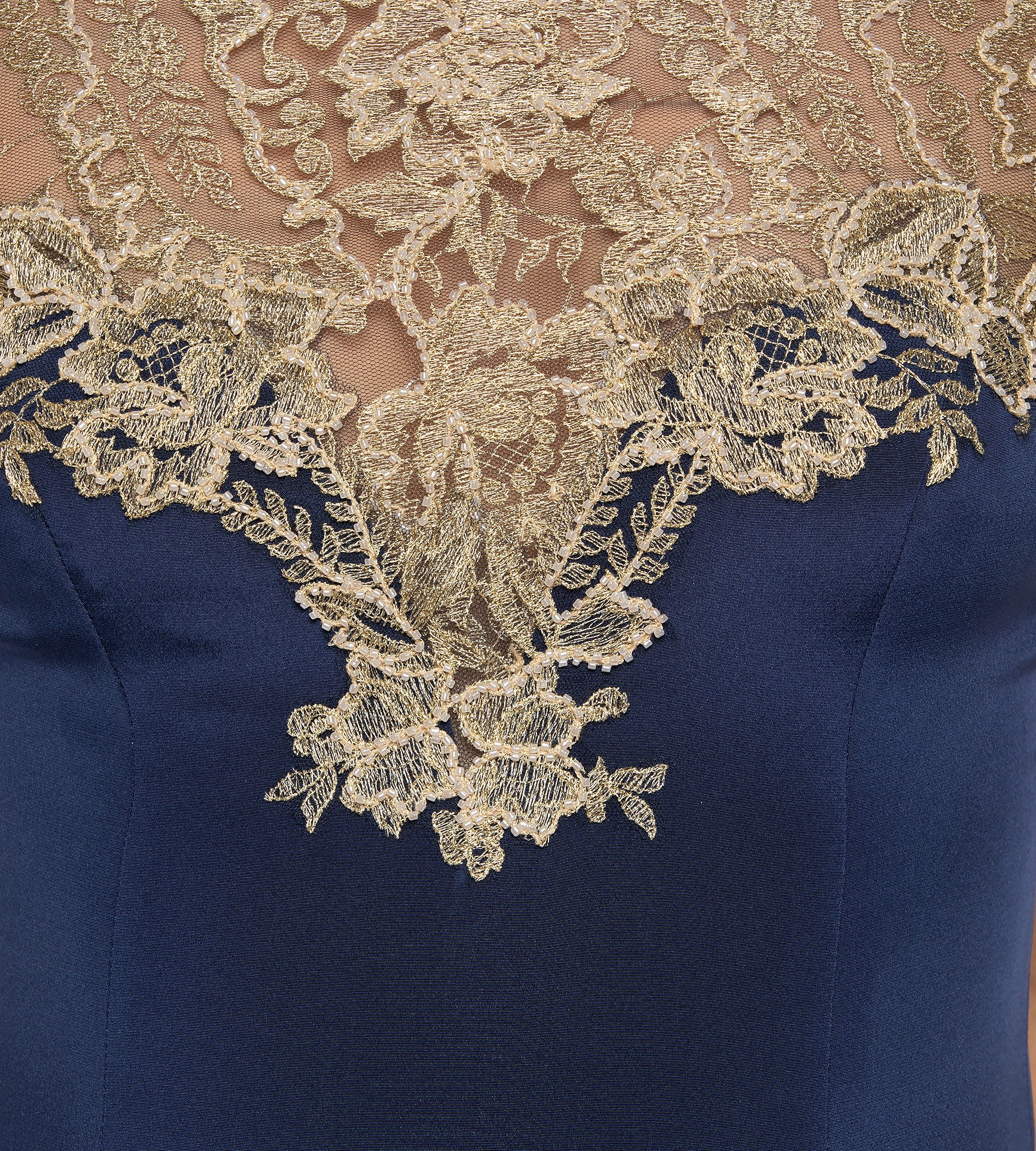 Abendkleid aus Seide mit Stickerei in Blau