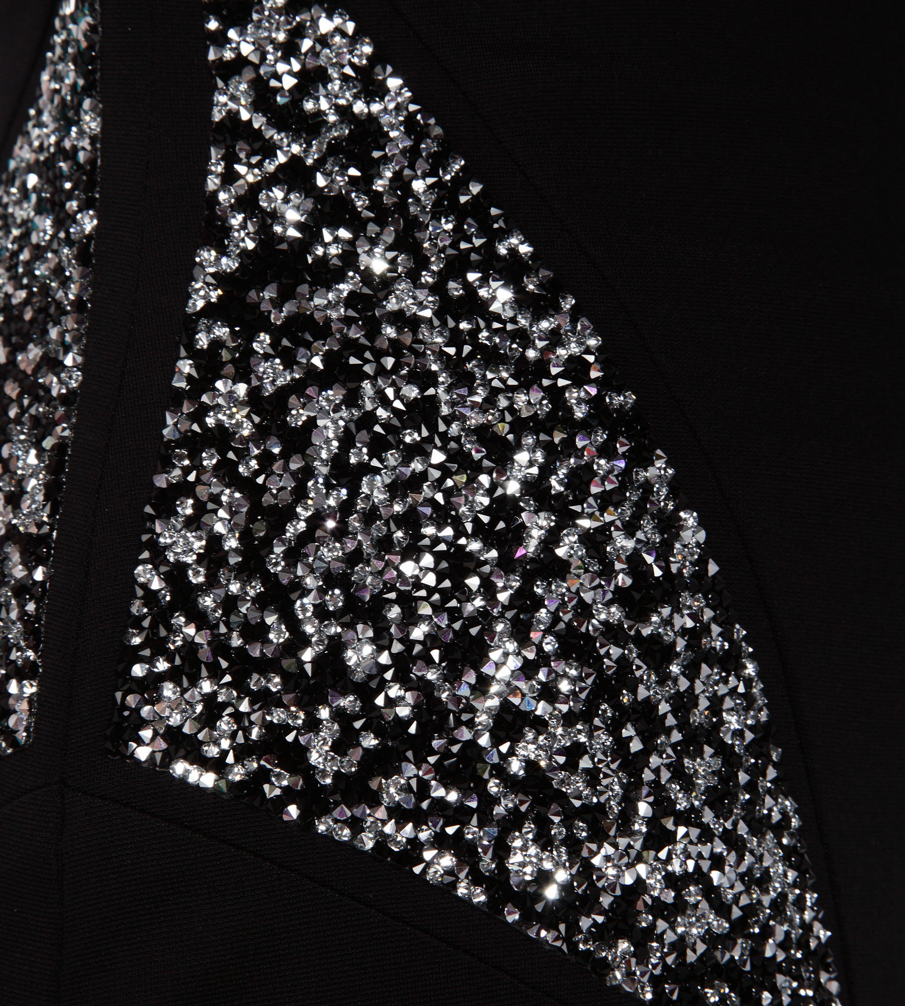 Kleid in Schwarz mit Crystal-Rocks