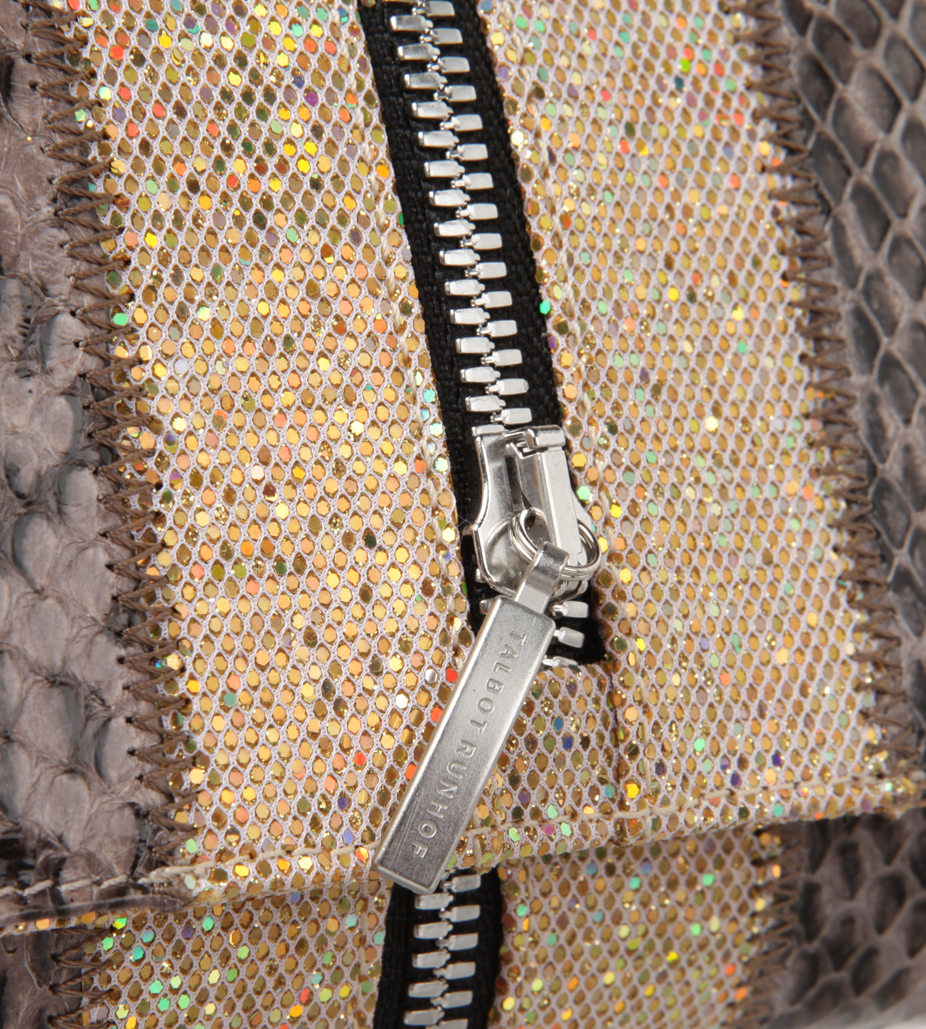 Glitzer-Clutch mit Schlangenprint