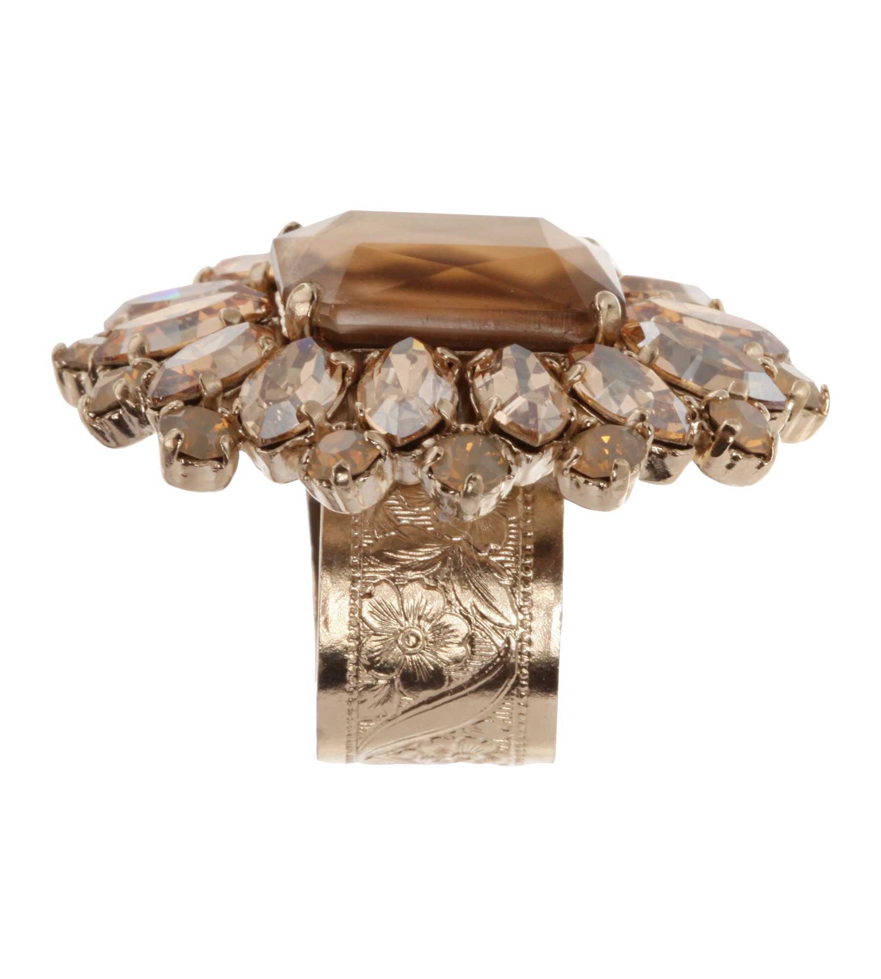 Statement Ring in Gold