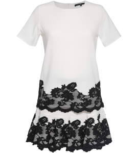 Kombination in Weiss mit edler Spitze