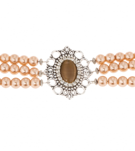 Perlenkette in Beige mit Steinen