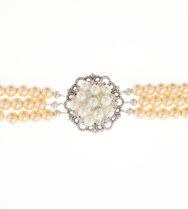 Perlenkette in Gold mit Perlen-Medallion