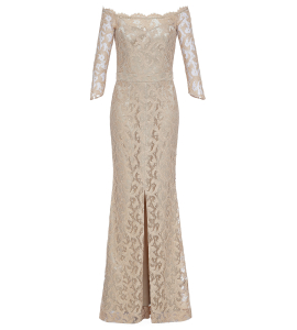 Carmenkleid aus gold-beiger Spitze